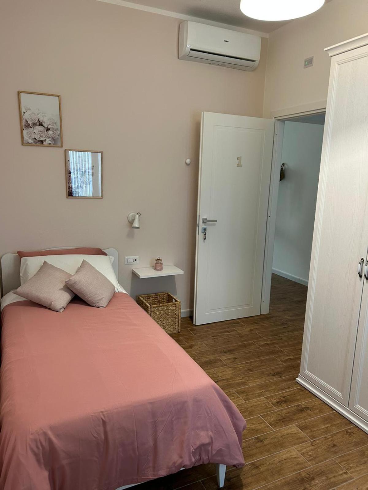 Mavi Rooms San Gavino Monreale Εξωτερικό φωτογραφία