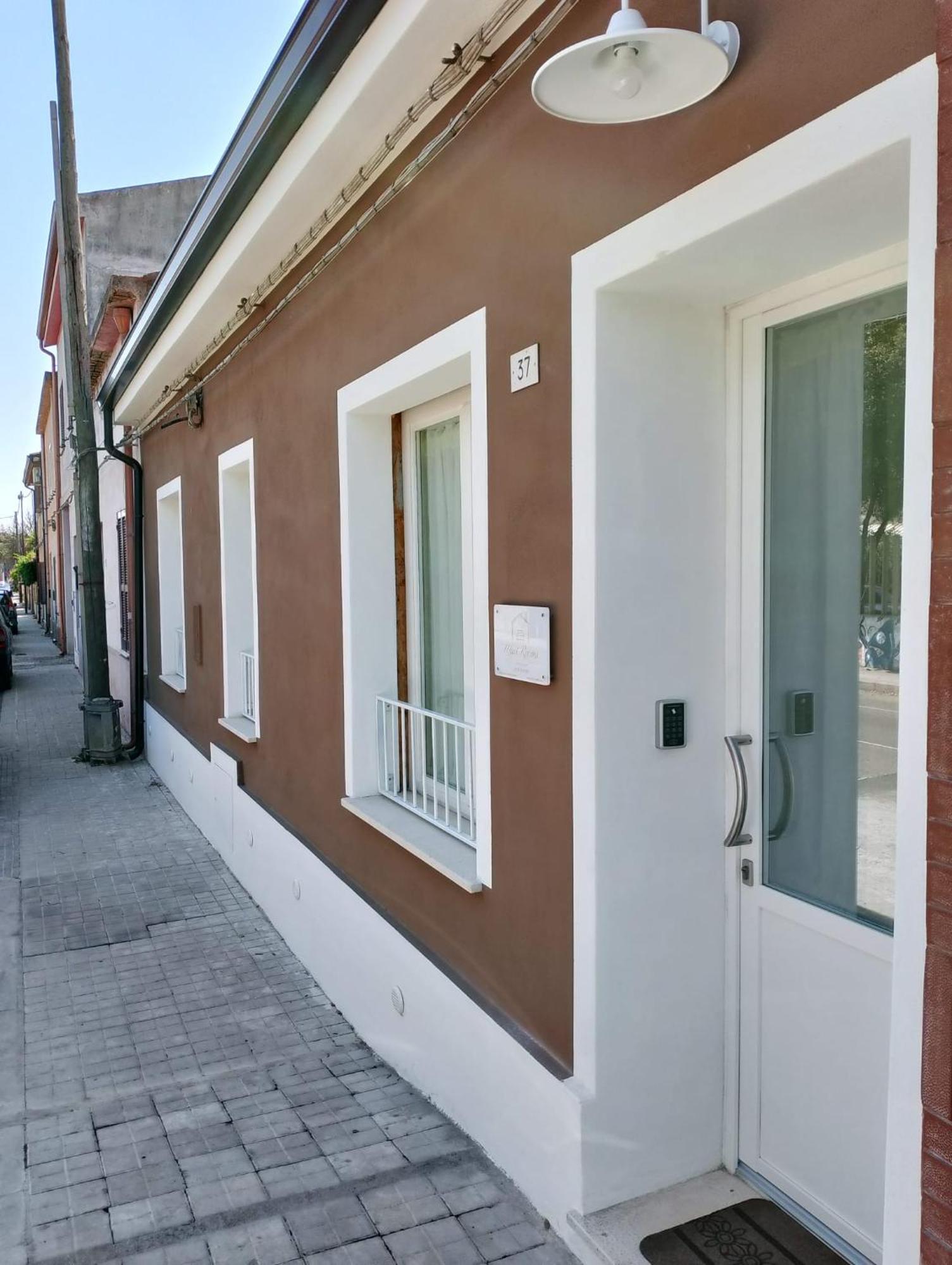 Mavi Rooms San Gavino Monreale Εξωτερικό φωτογραφία